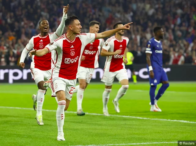 Nhận định trận đấu Vitesse vs. Ajax